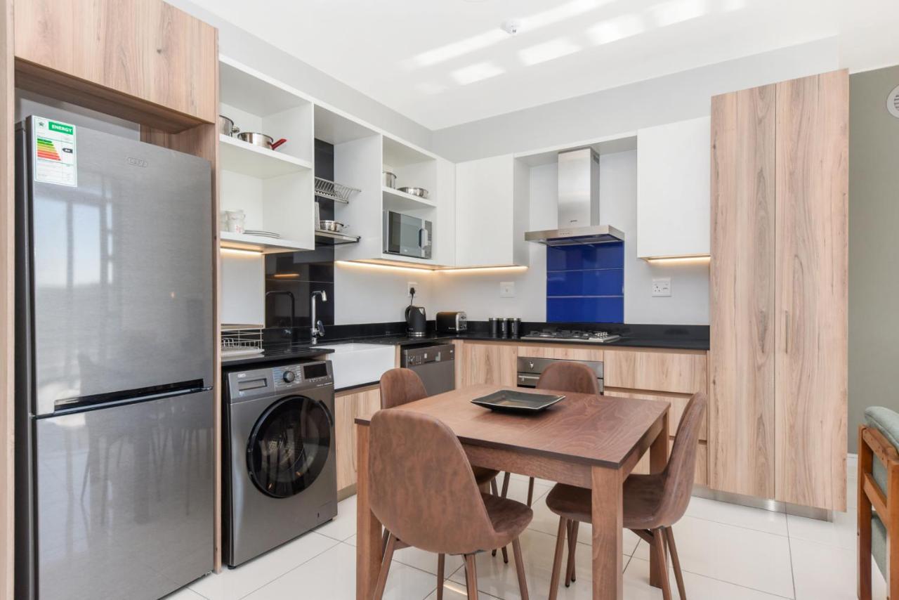 The Median Rosebank Luxury Apartment - Building With Generator Johannesburg Exterior foto